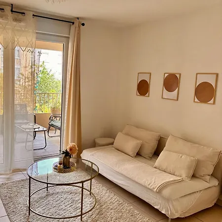 Cosy T2 Neuf Avec Balcon Proche Centre & *