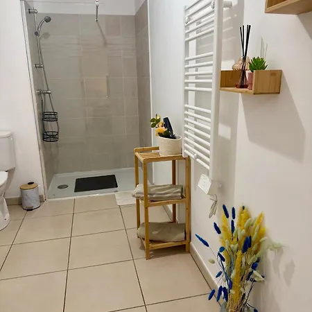 Cosy T2 Neuf Avec Balcon Tram L5 Au Pied De La Centre & Plages מונפלייה
