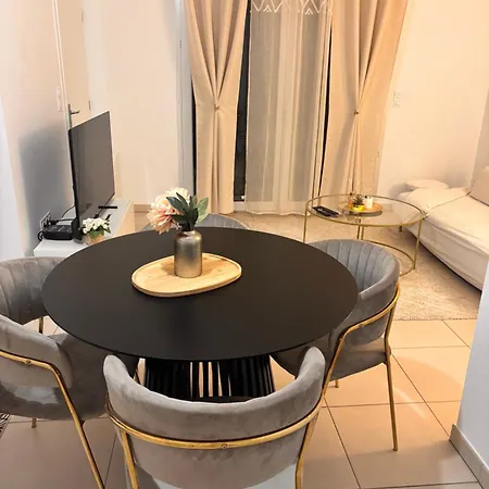 Cosy T2 Neuf Avec Balcon Tram L5 Au Pied De La Résidence Centre&plages